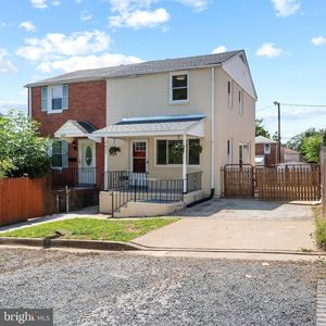 3625 S Four Mile Run Dr, Arlington, VA, 22206