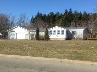 169 N 5th St NE, Cedar Springs, MI