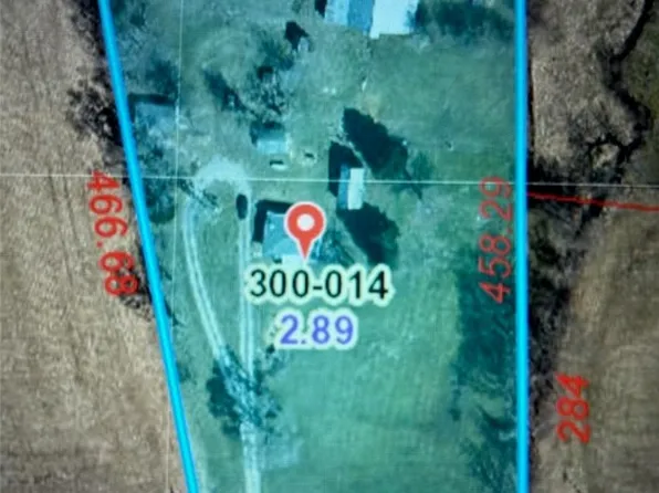 1425 E 2800th Ave, Ramsey, IL 62080