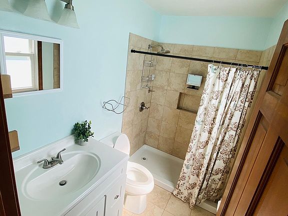 5th image of 307 Melissa Way