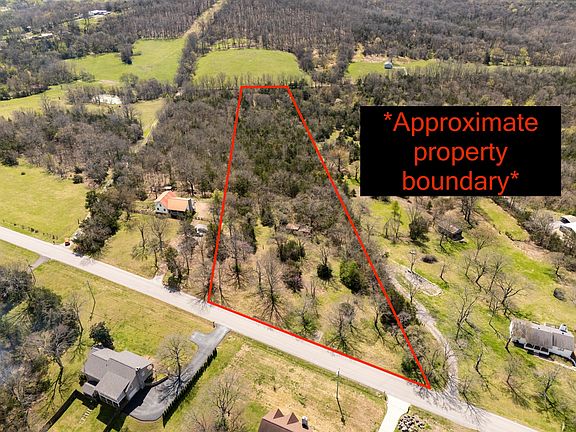 2nd image of 2837 Sanford Rd