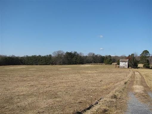 2nd image of 329 Scott Jacobs Memorial Dr
