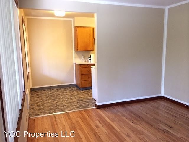 1st image of 1319 E Reserve St APT 10