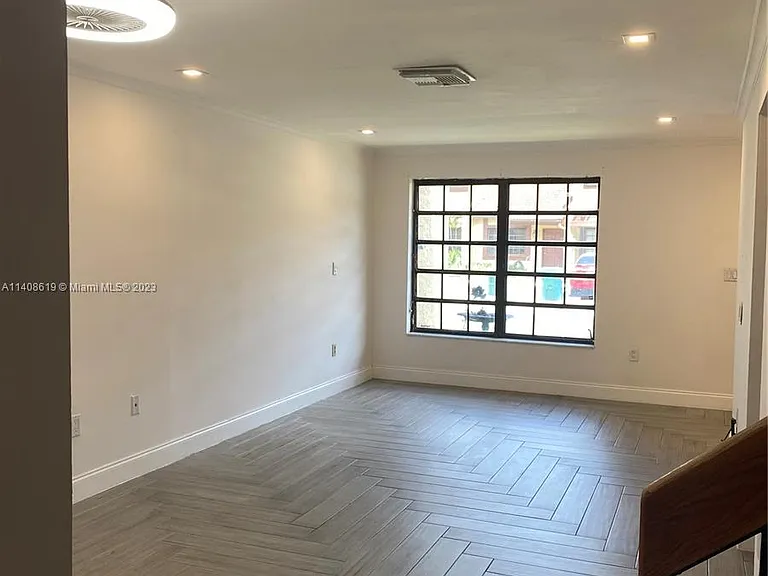 6022 SW 133rd Ct — Photo 3