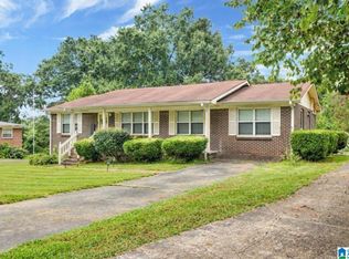 206 Mabelon Ct, Bessemer, AL 35023