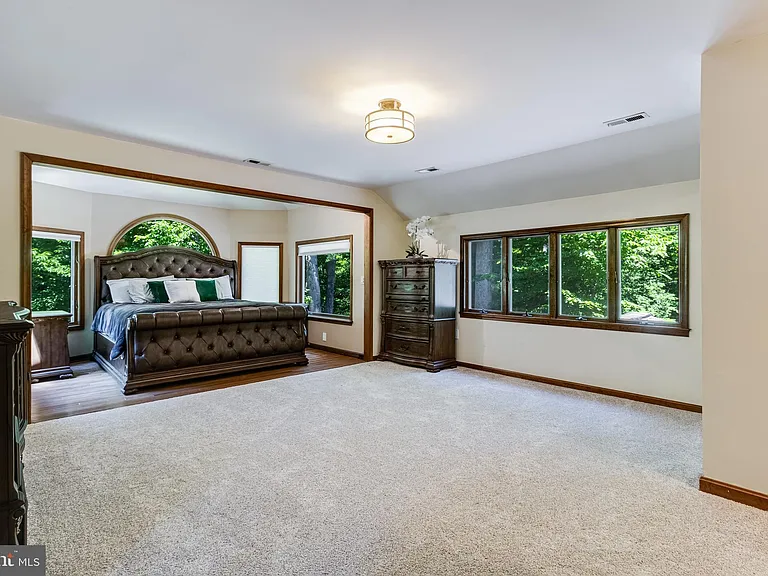8150 Plowden Dr — Photo 43
