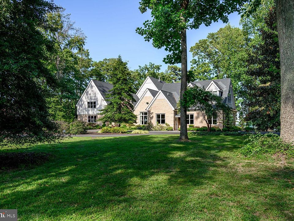 1st image of 3021 Bennett Point Rd