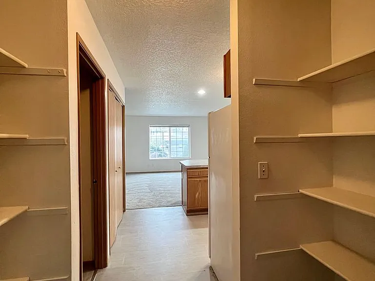 3658 SE 32nd Ave — Photo 10
