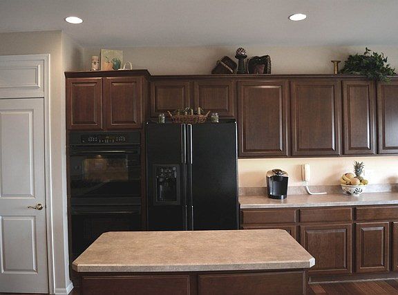 5th image of 11204 Greenway Dr