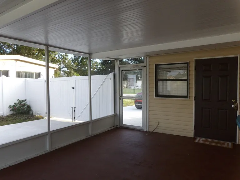2337 Greenwood St — Photo 31