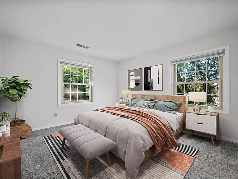 1080 Chatham Park Dr #E — Photo 1