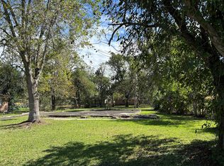 1106 Earley St, Sweeny, TX 77480