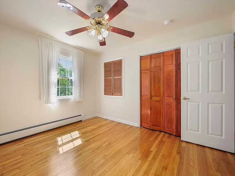 5 Dorchester Ave — Photo 16