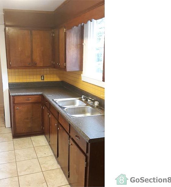 2nd image of 66 Lefevre St