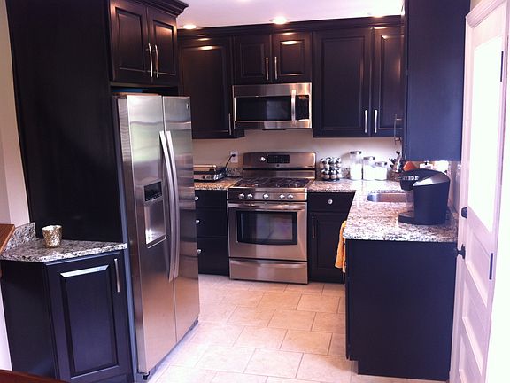 4th image of 1605 E Henry Clay Ave