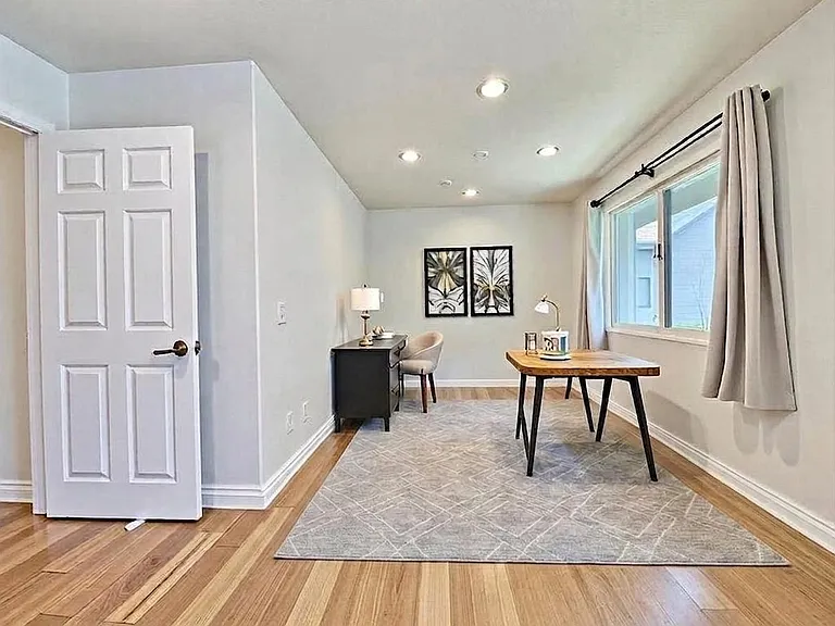9 Serena Ct — Photo 22