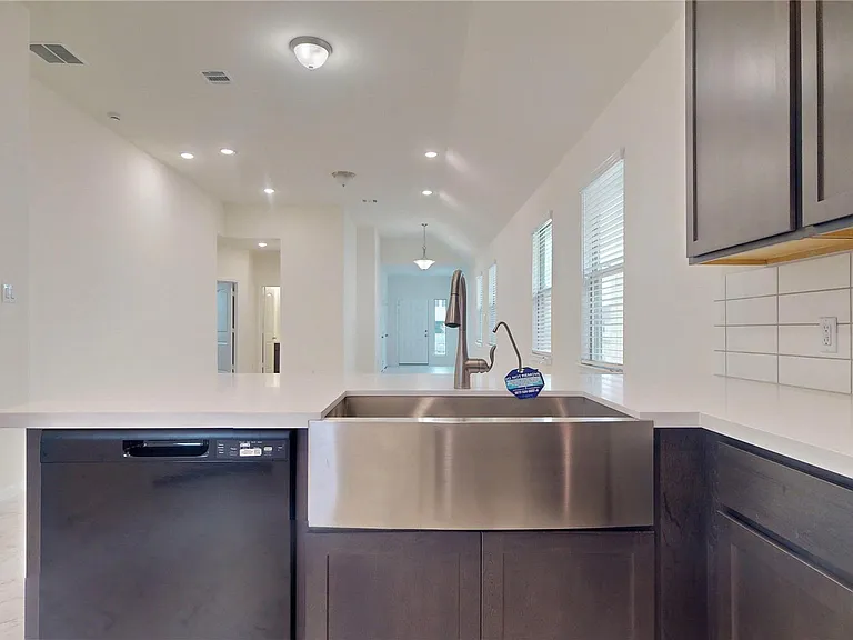 10434 Astor Point Trl — Photo 18