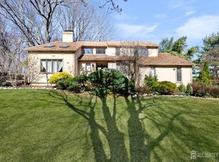 1 Cherokee Rd, East Brunswick, NJ 08816