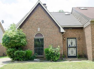 5865 Ridgehill Dr, Memphis, TN 38141