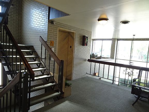 4th image of 9937 S Cicero Ave APT 204