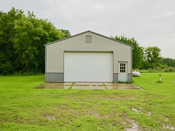 4th image of 16050 280th St