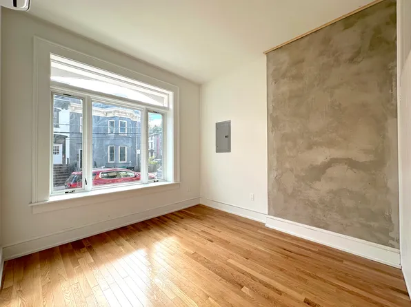140 3rd St #2, Newburgh, NY 12550
