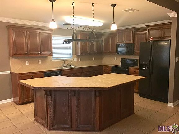 3rd image of 42379 Pebblestone Ave
