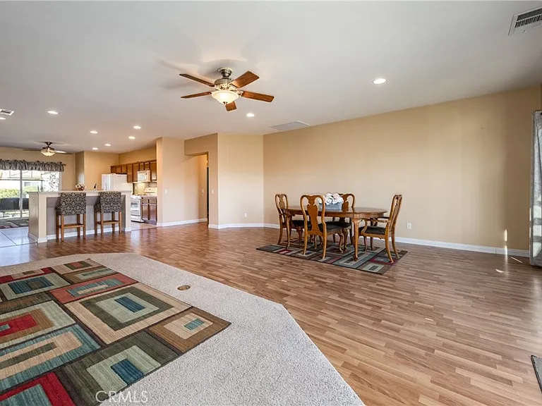 64243 Eagle Mountain Ave — Photo 4
