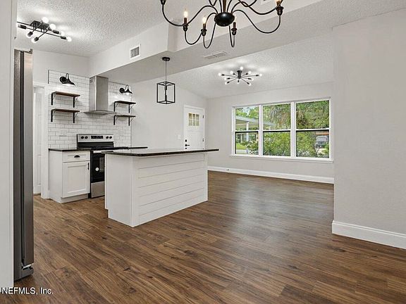 4th image of 2203 Bourget Dr #3