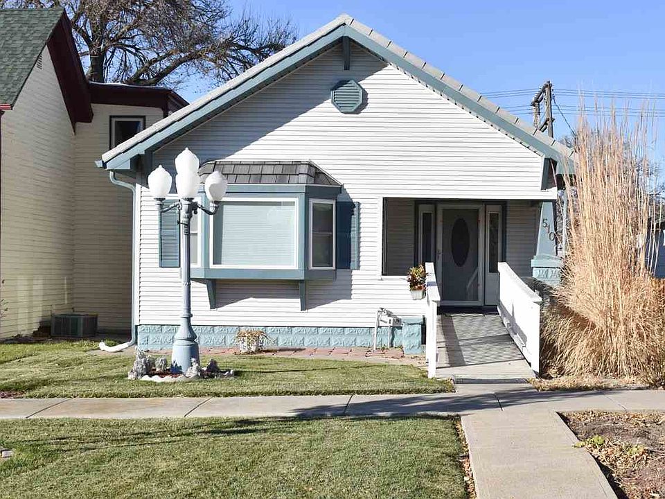 1st image of 510 W 1st St
