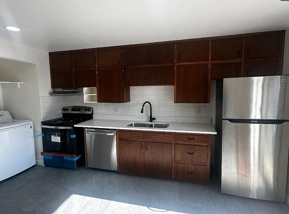 10210 W 58th Pl