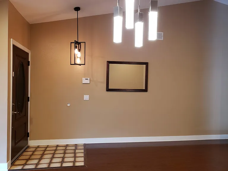 21110 Lycoming St — Photo 5