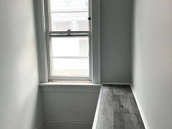 5th image of 257 W 8th St #3