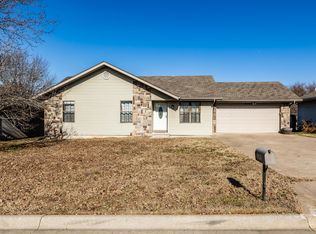 3143 W Morningside St, Springfield, MO 65807