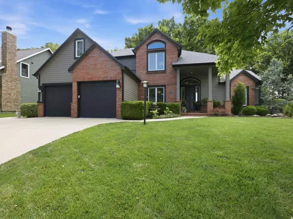 801 Fox Chase Ct, Lawrence, KS 66049
