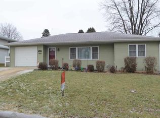 3090 Lindale St, Dubuque, IA 52001