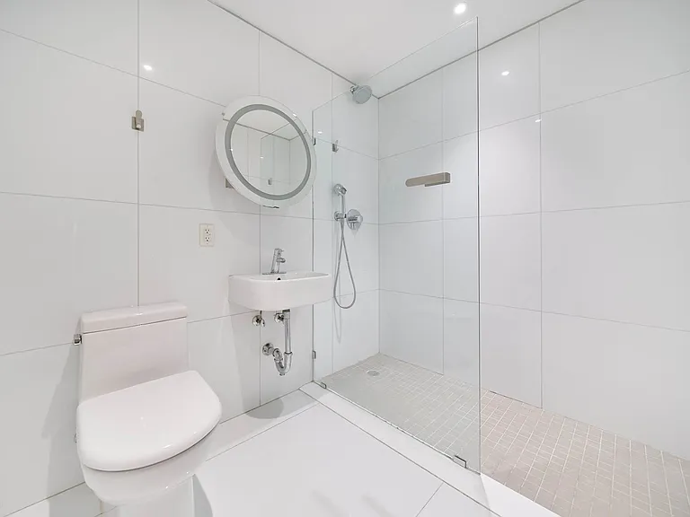 329 Pleasant Ave #1B — Photo 11