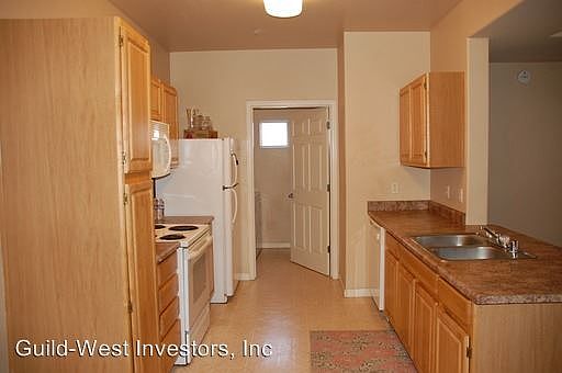 3rd image of 501 Gibson Dr APT 1122