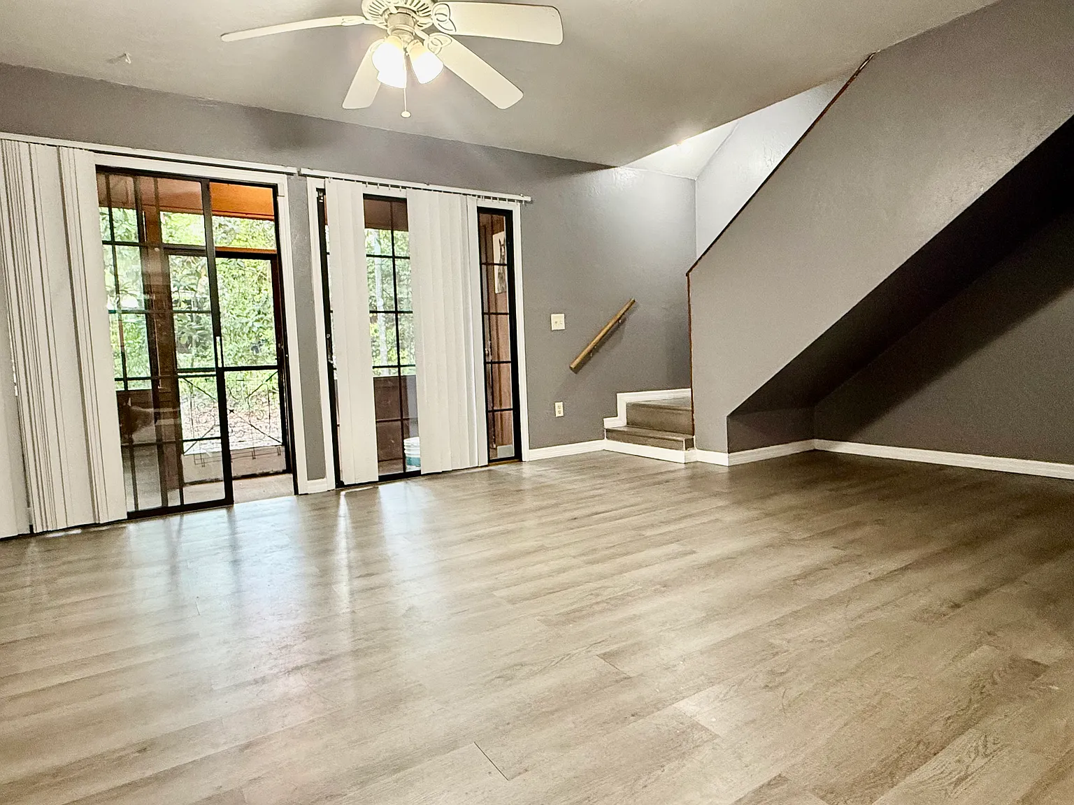 3 bed, 1370 sqft, $1,600 — Photo 2
