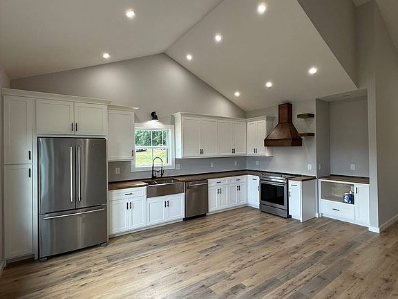 4th image of 2105 Gin Hollow Rd