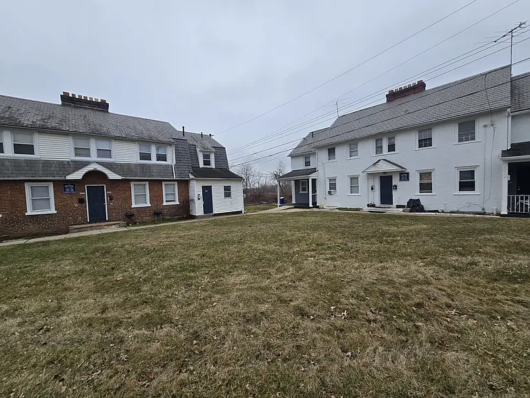1006 Keystone Rd — Photo 1