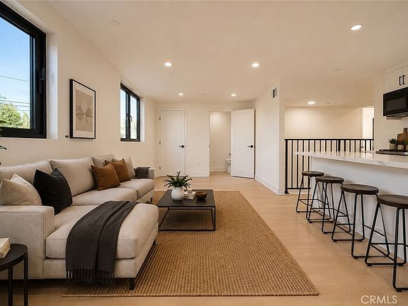 3rd image of 2678 Newell St