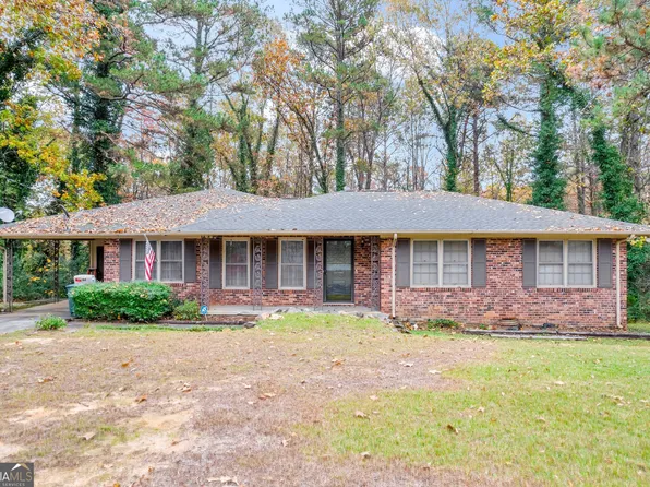44 Elm Dr, Toccoa, GA 30577