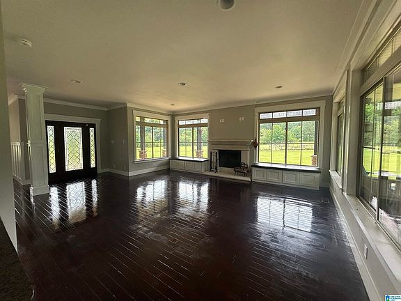 3rd image of 134 Glenn Rd