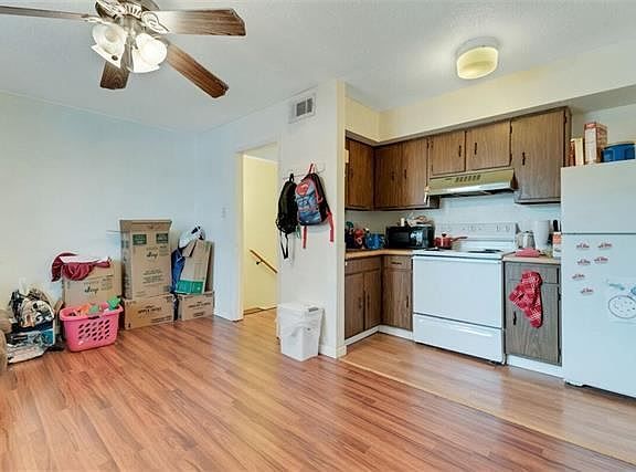2nd image of 1716 Carrollwood Dr