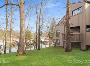 64 Ridgeport Rd, Clover, SC 29710