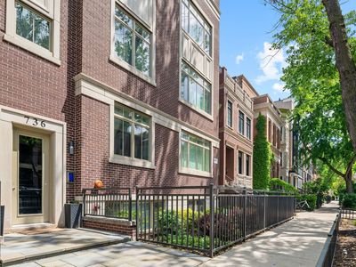 736 W Melrose St #4W, Chicago, IL, 60657
