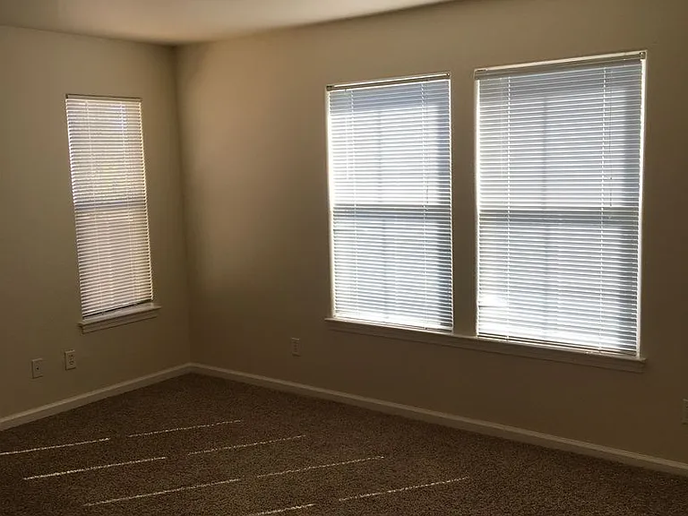 2151 Vienna Way — Photo 16