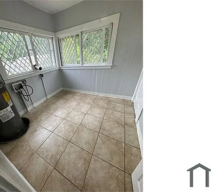 324 Nixon St — Photo 11