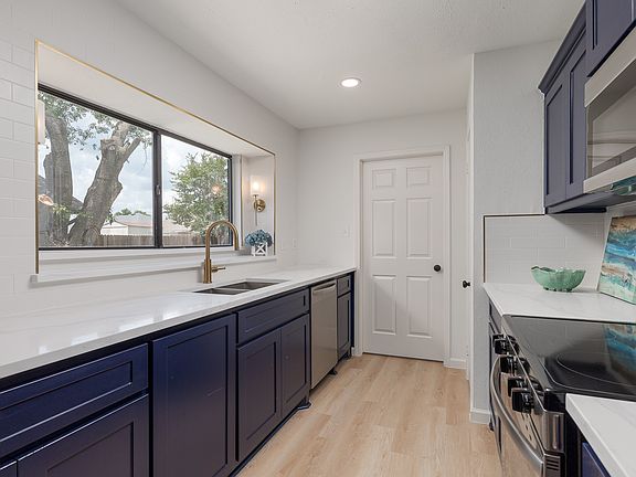 4th image of 4148 N Colony Blvd